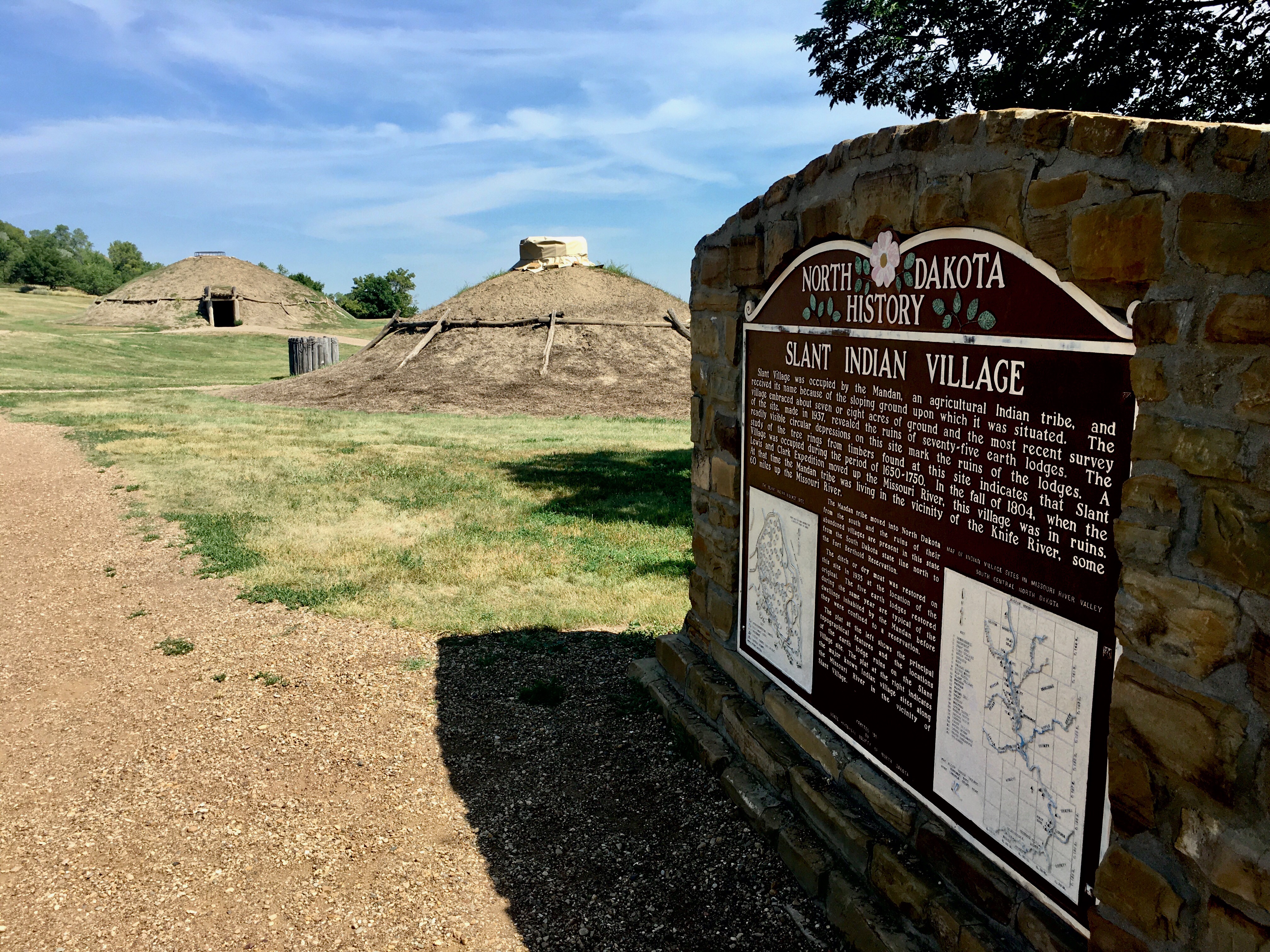  [Recreated] Mandan [Numakiki] (native American) Indian Village at Abraham Lincoln State Park  