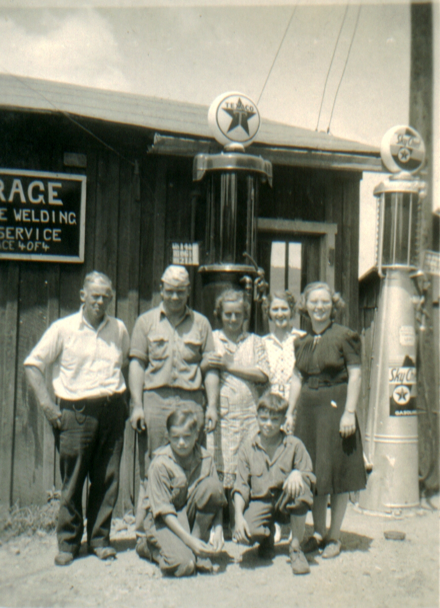  Back: Hallie Harbert, son Bob Harbert (working @ Brooks Hall’s Garage), Mary Alice Harbert-Smith [last 2 unknown] Front: Hughie & Harold Harbert 