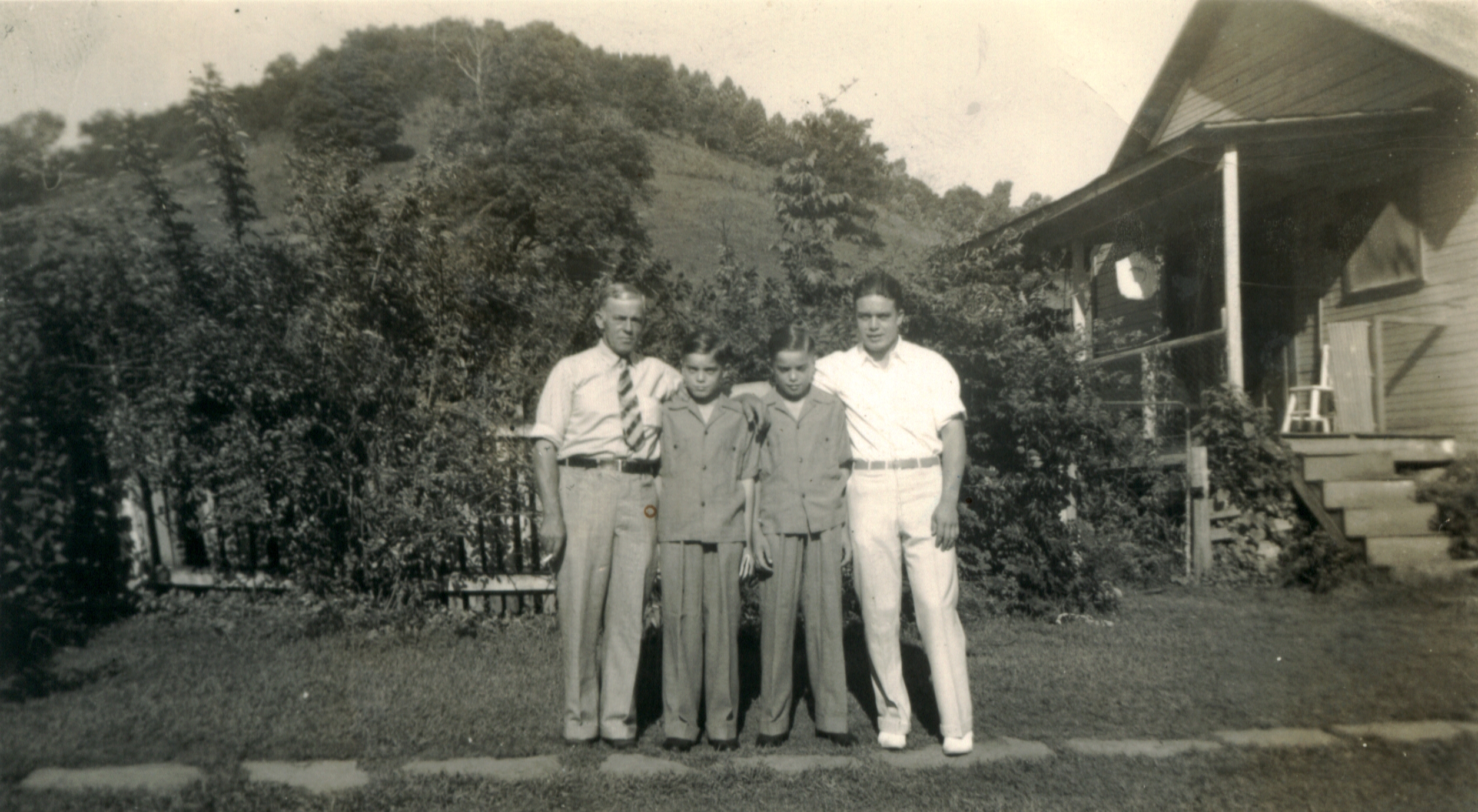  Hallie, Hughie, Harold & Bob  Summer 1940 