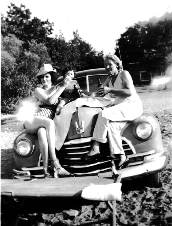  Gay Reager-Harbert (left) with daughter Thelma Harbert-Vernon (right) and son Pat Vernon (center) 