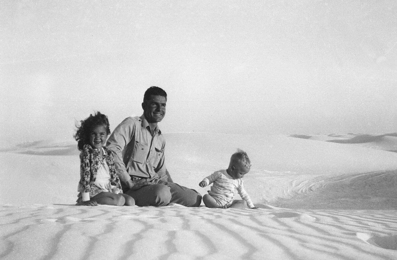  Jim Harbert with children Eileen & Wayne at White Sands, NM (1950) 