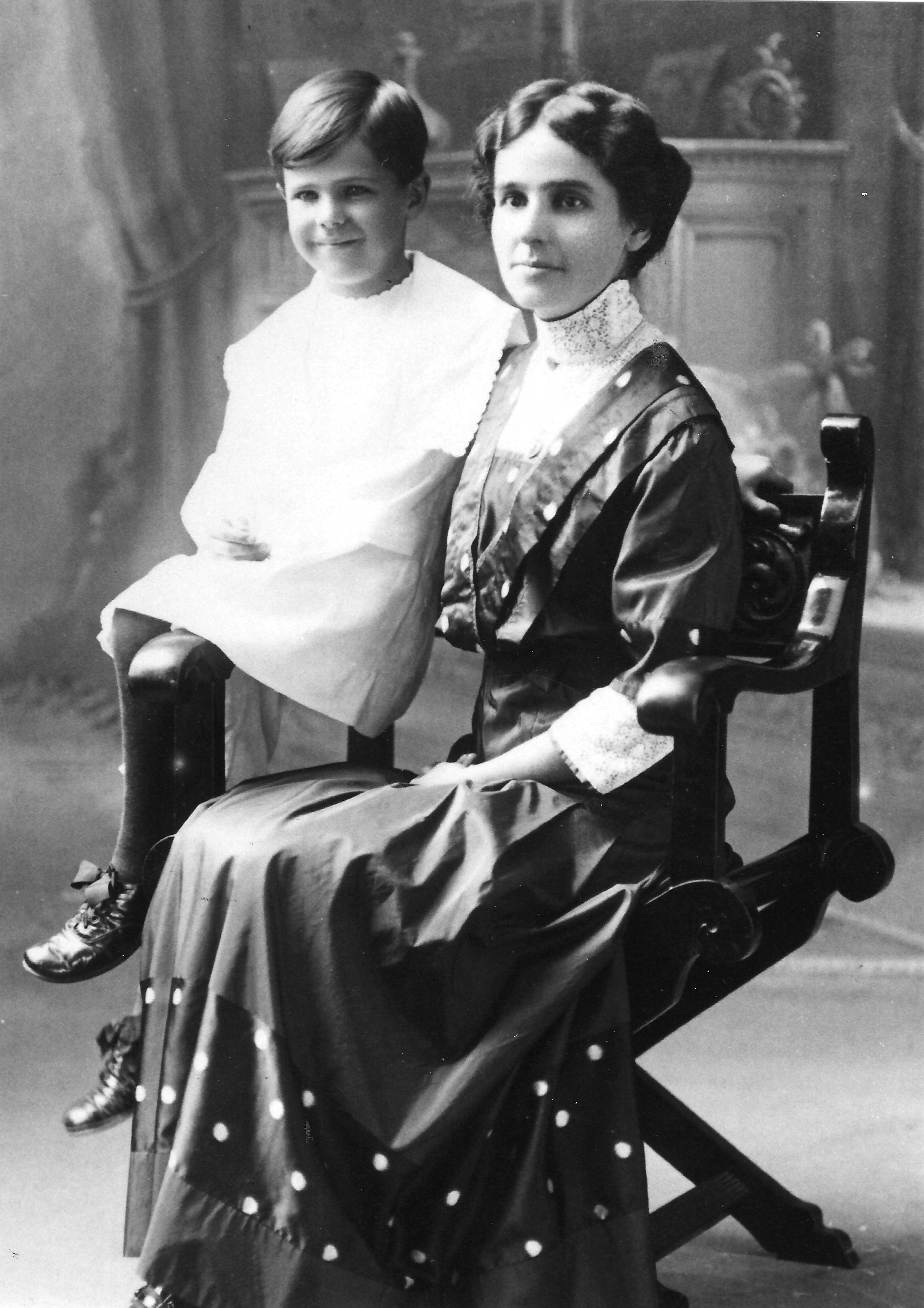  Wife of Malon Jacob Harbert (oldest son of Robert & Lavina Harbert) Sarah Florence Mason-Harbert & their son Guy Morley Harbert 