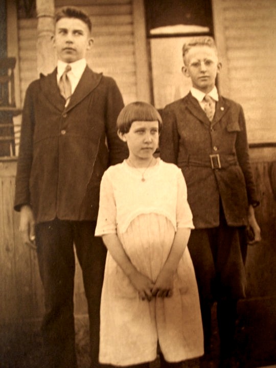  Jeremiah Matthew Harbert Sr, Eddie & Margaret Harbert - children of Nathan Goff Harbert & Daisy Myrtle Shreve 
