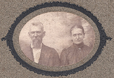  Marion Tillman Cunningham & wife Frances Ann Harbert-Cunningham (daughter or Robert E Harbert & Lavina Smith) 