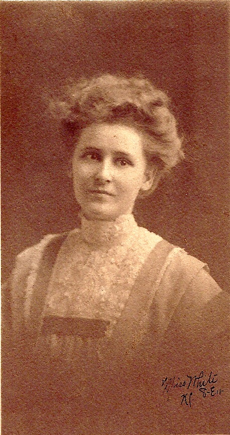  Vivian Blanche Harbert-Shadle 
