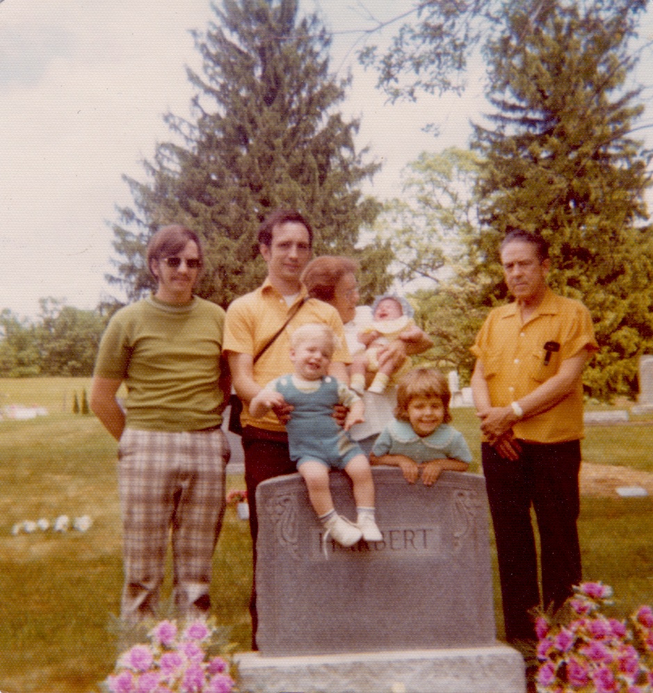  Stanley, Ken & (uncle) Ralph Harbert & Family - Lumberport, WV 1976 