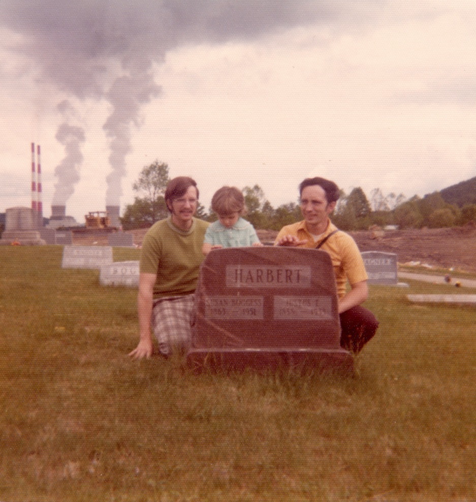  Stanley D, Jen (daughter of Ken) & Ken Harbert - Lumberport, WV 1976 